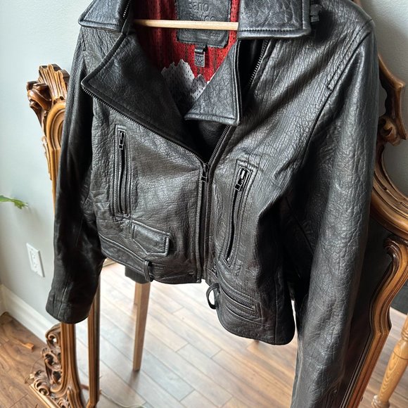 Cropped Motorcycle Black Leather Jacket - Picture 11 of 16